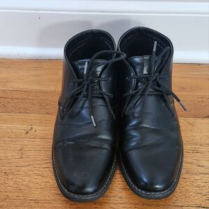 London Fog shoes size 9. 1/2.